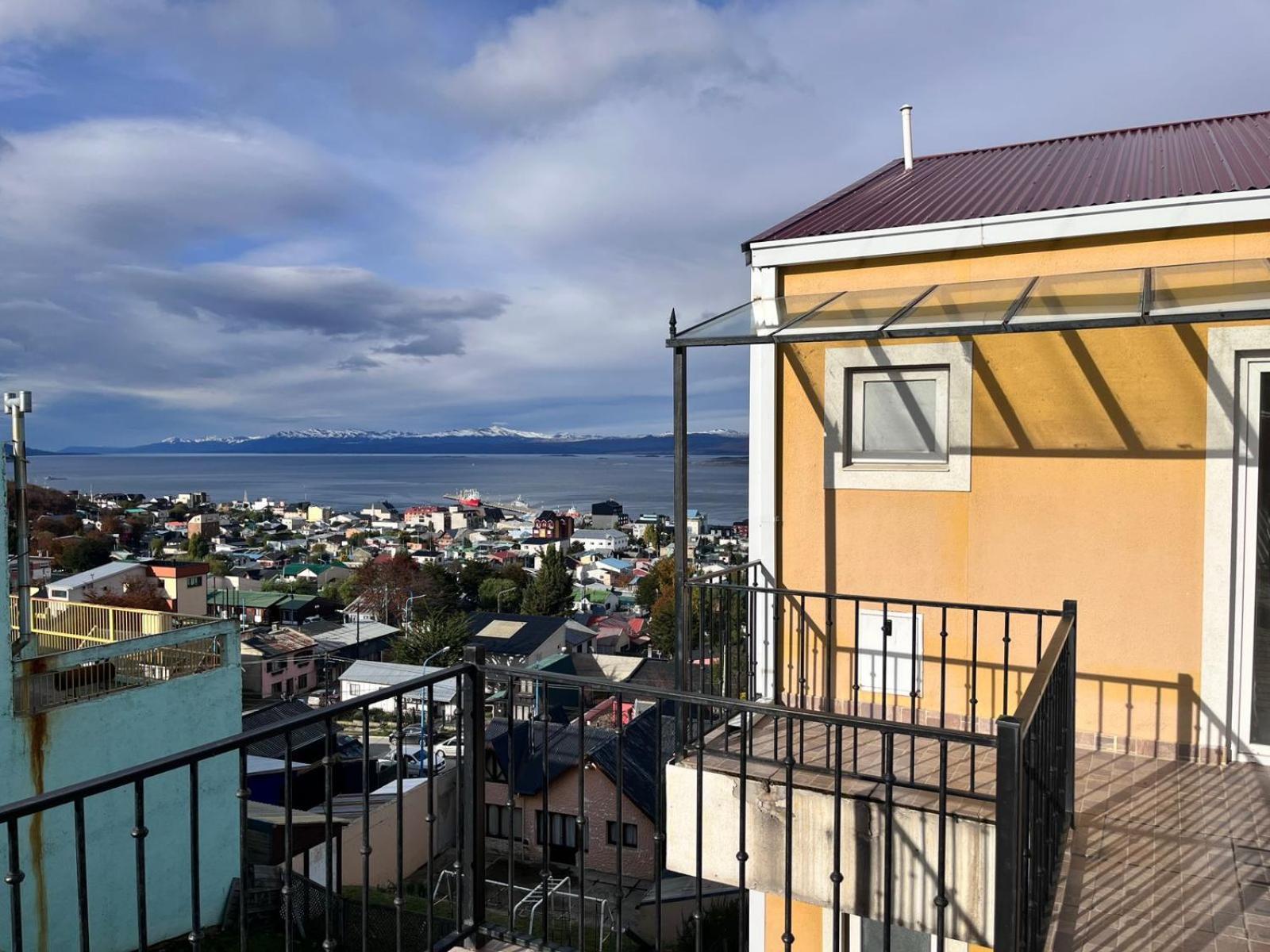 Hermoso Departamento Con Vista Al Canal Beagle Ushuaia Exterior foto